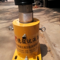 塔式起重機(jī)的液壓系統(tǒng)結(jié)構(gòu)有哪些？